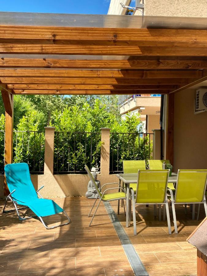 Zen Apartman Sunshine Zamardi Bagian luar foto